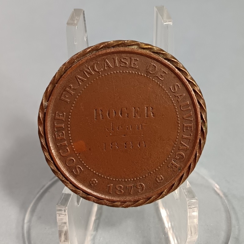 MEDAILLE DE LA SOCIETE FRANCAISE DE SAUVETAGE 1879 EN BRONZE SAUVER OU PERIR VICTOIRE AU LION ATTRIBUEE A ROGER JEAN EN 1886